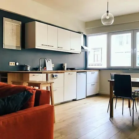 Fully Equipped Two Bedroom Schuman Area Brussels