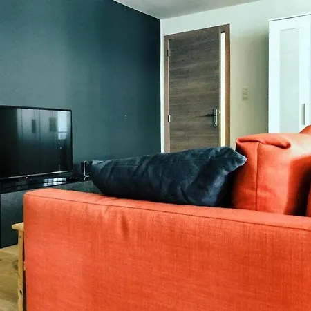 Fully Equipped Two Bedroom Schuman Area * Brussels