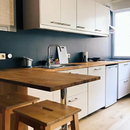 Fully Equipped Two Bedroom Schuman Area Brussels